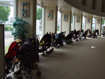 20100731-minna baby buggy light.jpg